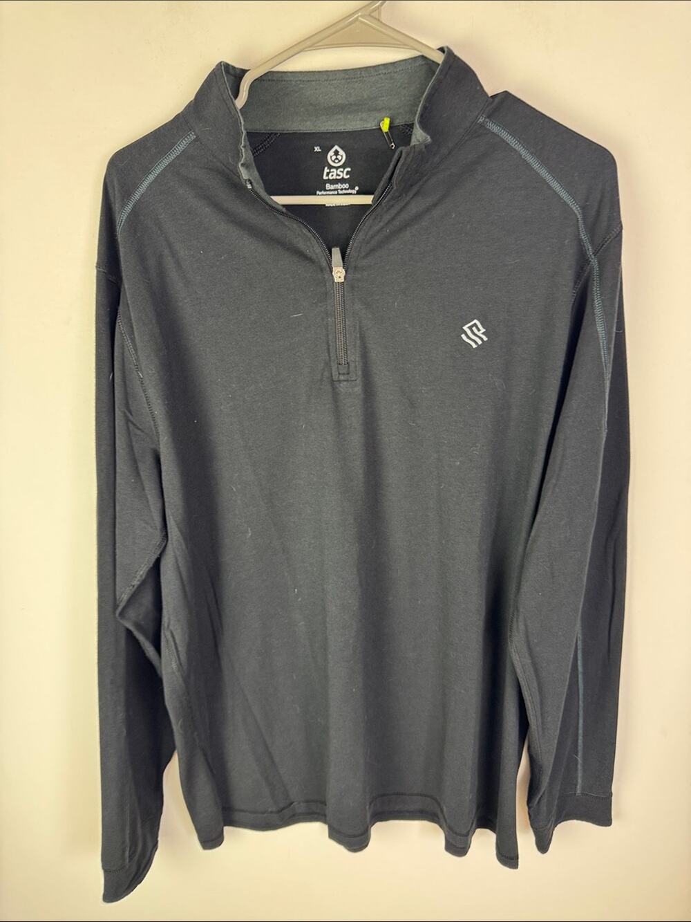 [NWOT] Tasc Quarter Zip - Men's XL